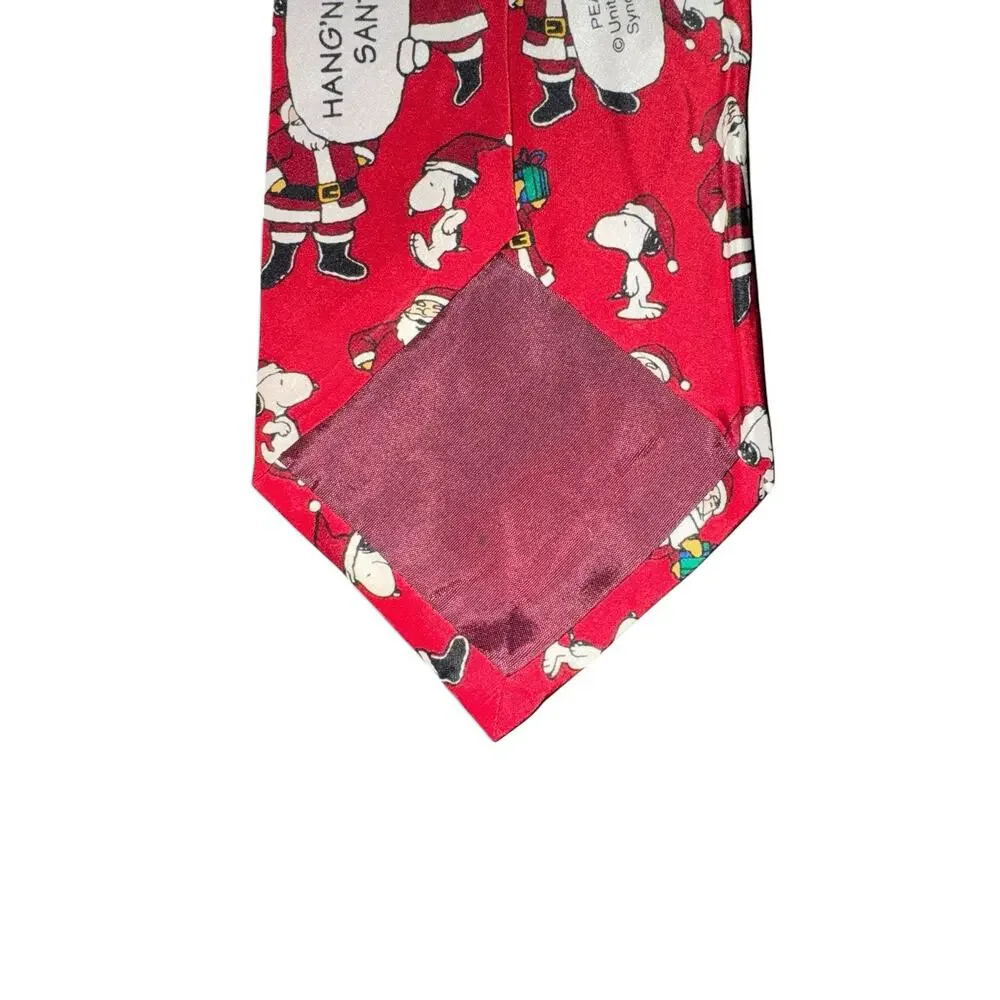 Peanuts Hang’n With Santa Claus Snoopy Cartoon Vintage Novelty Necktie Silk